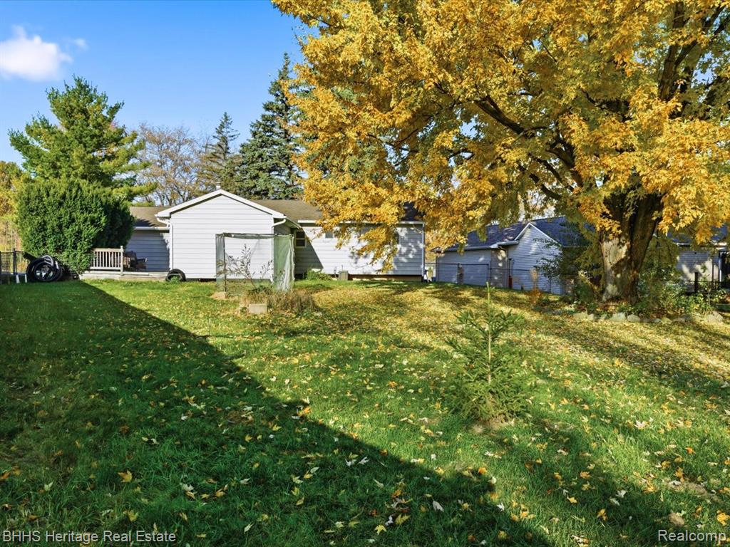 12215 Linden Road Linden, MI 48451 - Photo 24 of 31
