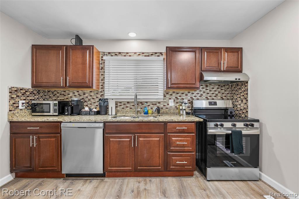 4772 Harding Street Dearborn Heights, MI 48125 - Photo 3 of 22