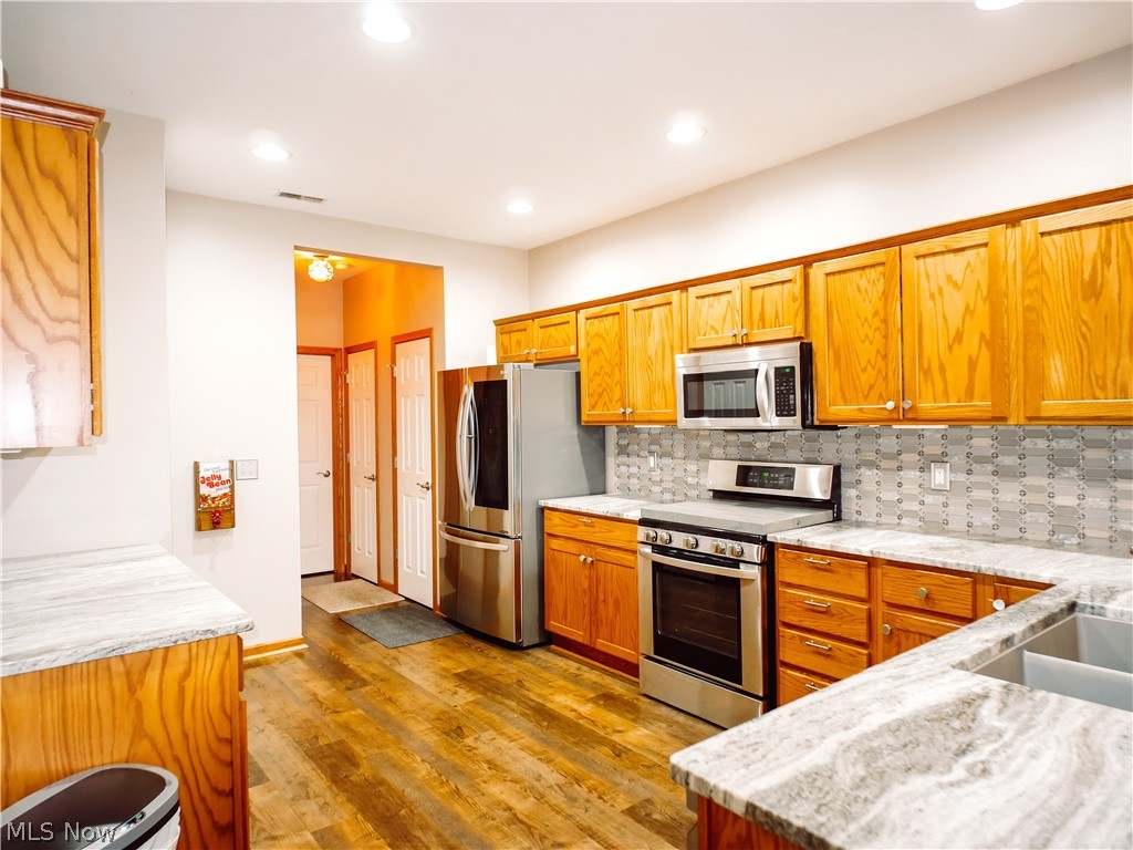 9151 Springfield Road, Unit 503 Youngstown, OH 44514 - Photo 4 of 19