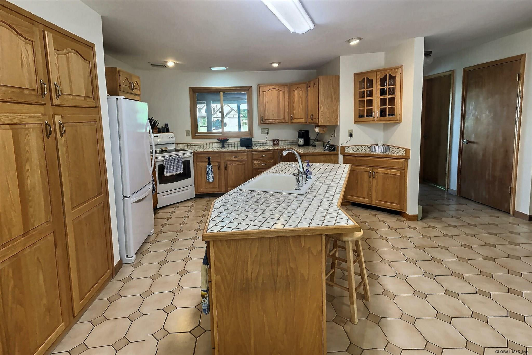 53 Plant Road Halfmoon, NY 12065 - Photo 13 of 39 Photo 13