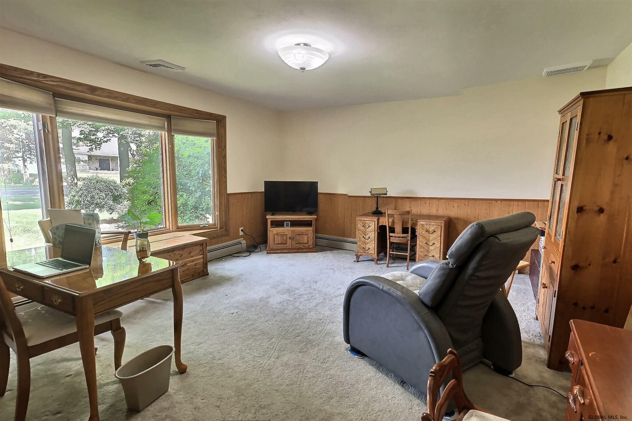 53 Plant Road Halfmoon, NY 12065 - Photo 15 of 39 Photo 15