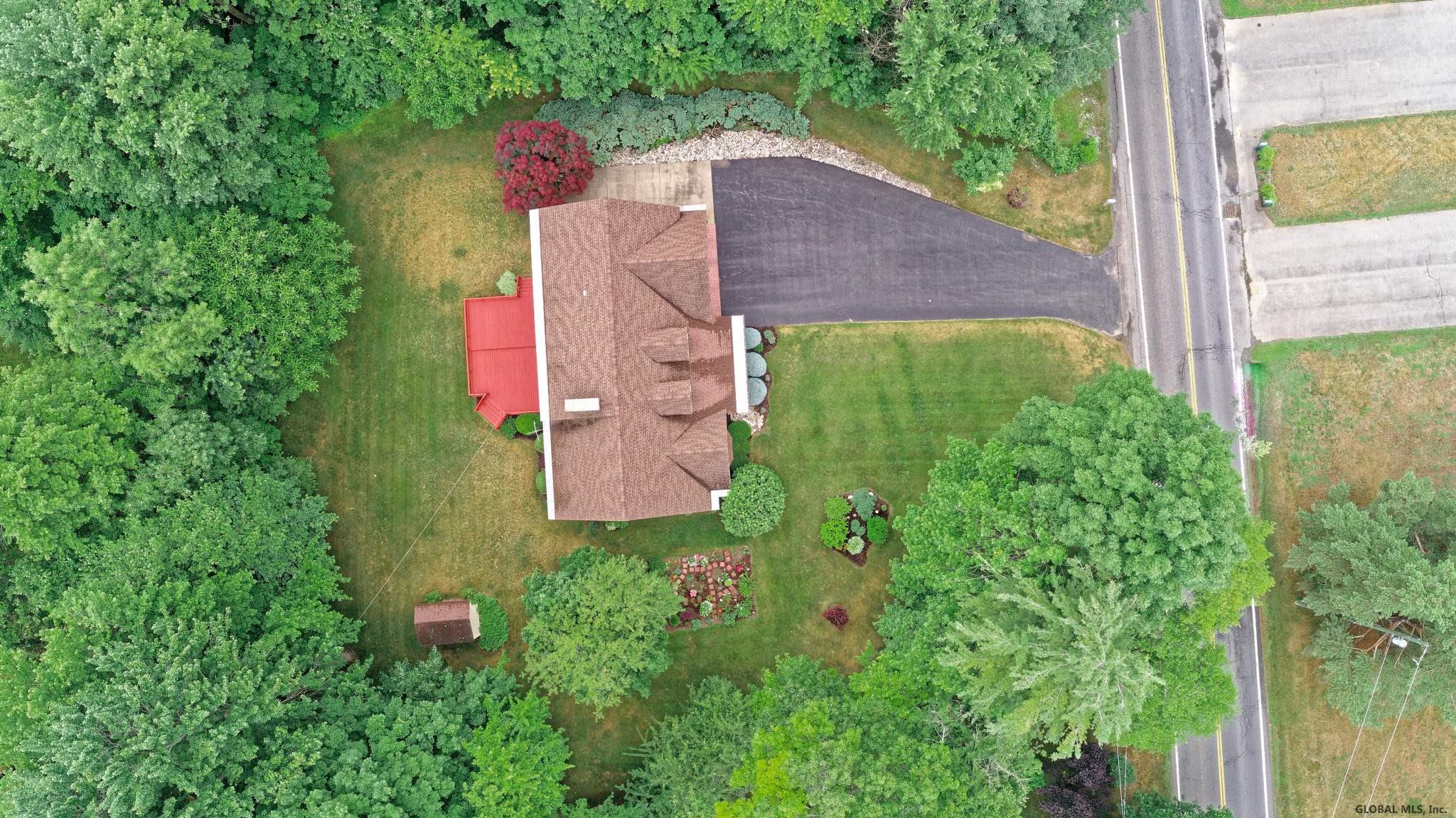 53 Plant Road Halfmoon, NY 12065 - Photo 36 of 39 Photo 40