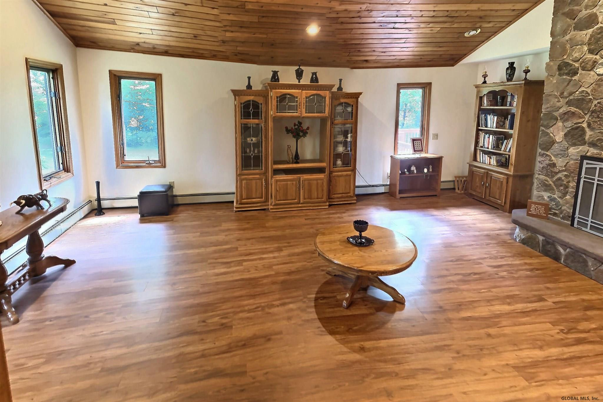 53 Plant Road Halfmoon, NY 12065 - Photo 9 of 39 Photo 9