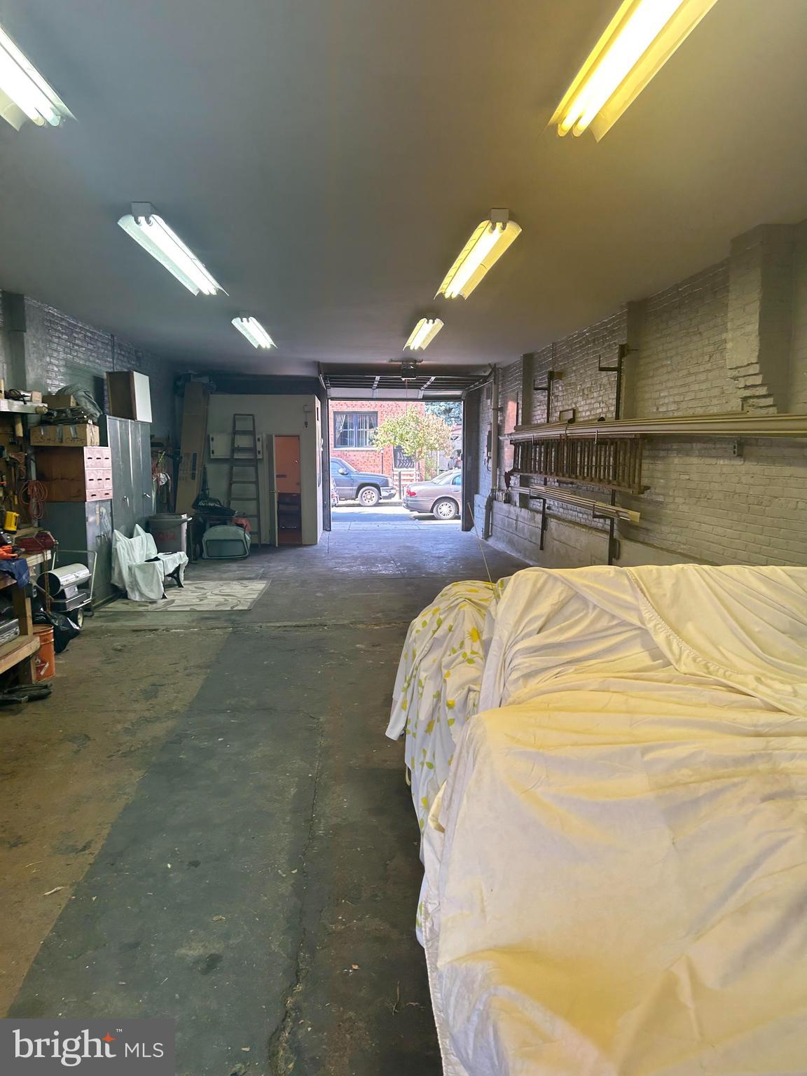 2921 East Thompson Street Philadelphia, PA 19134 - Photo 2 of 7