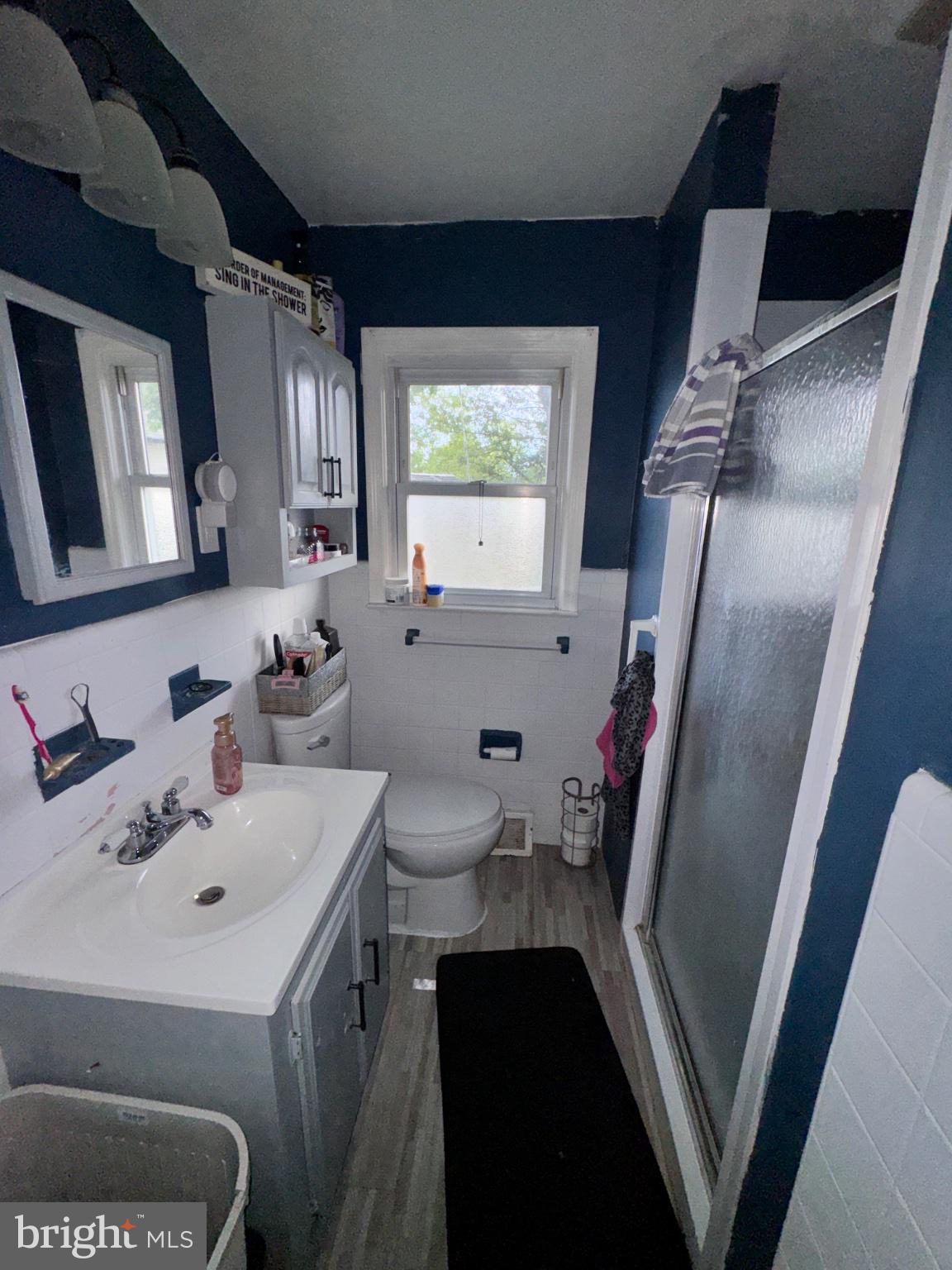 54 Warwick Road Stratford, NJ 08084 - Photo 2 of 8 Charming bathroom with modern accents.