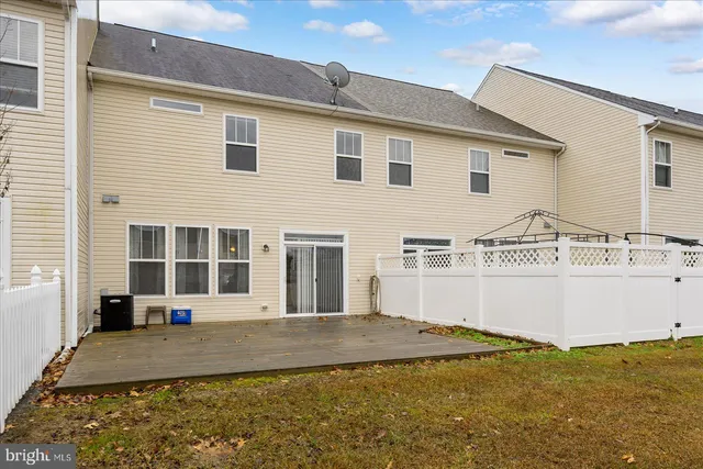 $325,000 | 372 Schooner Lane, Berlin, MD 21811