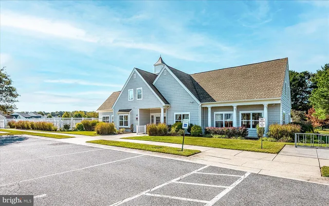 $325,000 | 372 Schooner Lane, Berlin, MD 21811