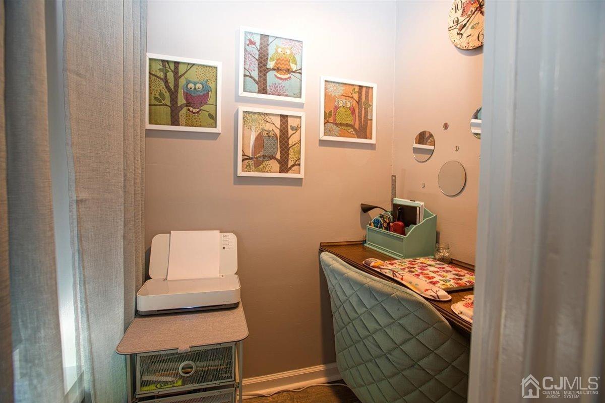 91 River Road Sayreville, NJ 08872 - Photo 18 of 36 Small office room in master bedroom.
