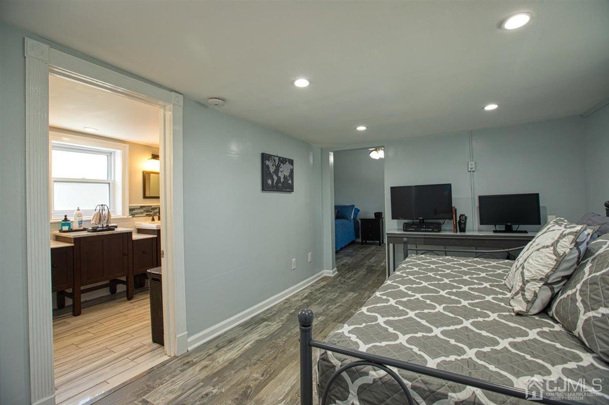 91 River Road Sayreville, NJ 08872 - Photo 25 of 36 View from 2nd bedroom.