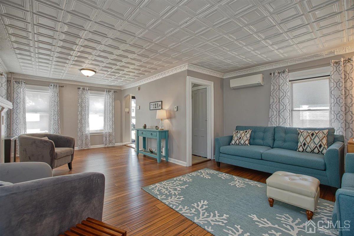 91 River Road Sayreville, NJ 08872 - Photo 4 of 36 Formal living room view.