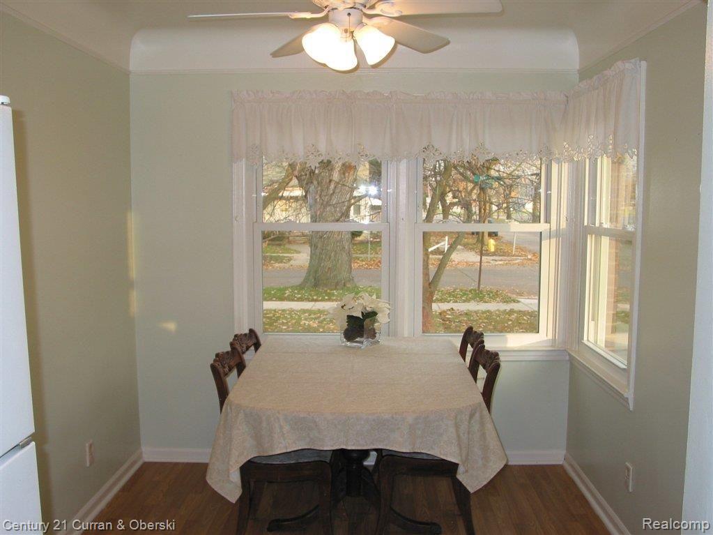 3850 Merrick Street Dearborn, MI 48124 - Photo 3 of 25 Merrick - 3850 dining.JPG
