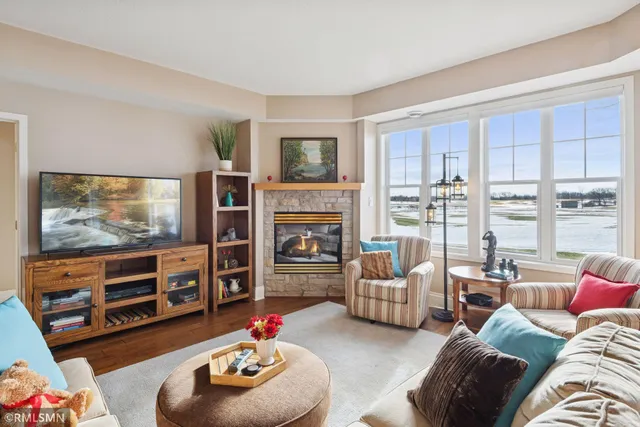 $484,950 | 1197 Gallery Lane, Chaska, MN 55318