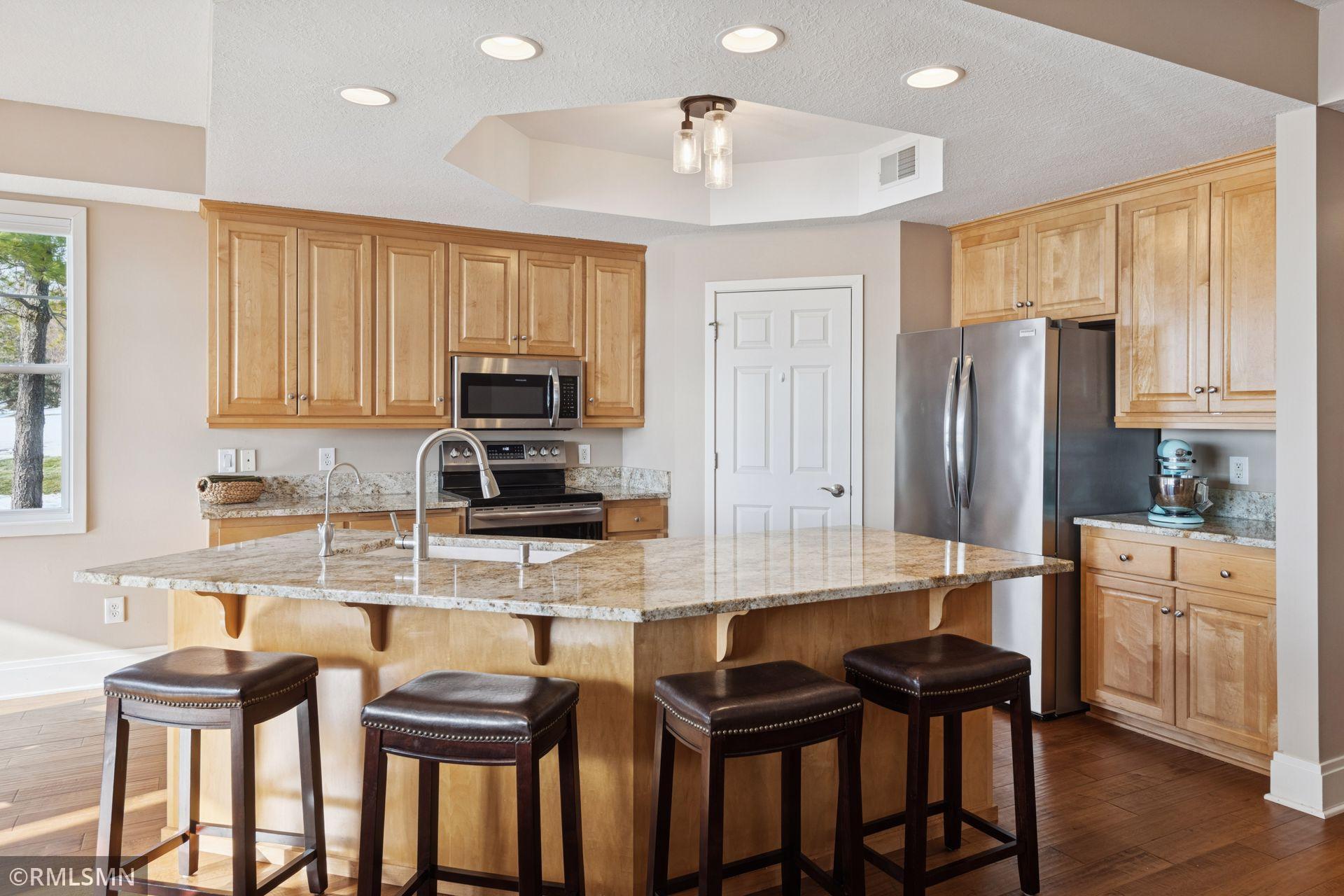 1197 Gallery Lane Chaska, MN 55318 - Photo 9 of 46