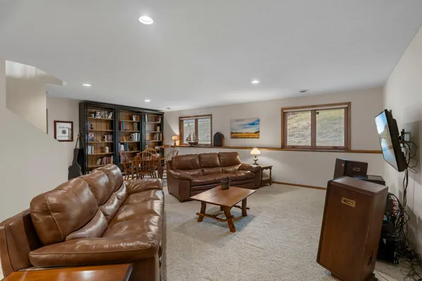 $480,000 | 14207 41st Avenue North, Plymouth, MN 55446