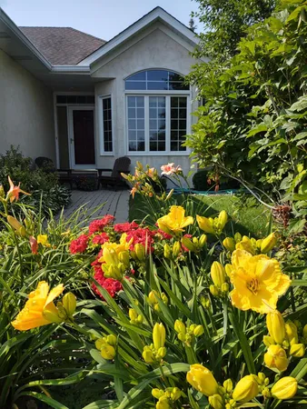 $480,000 | 14207 41st Avenue North, Plymouth, MN 55446