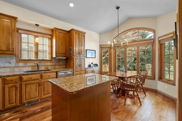 $480,000 | 14207 41st Avenue North, Plymouth, MN 55446