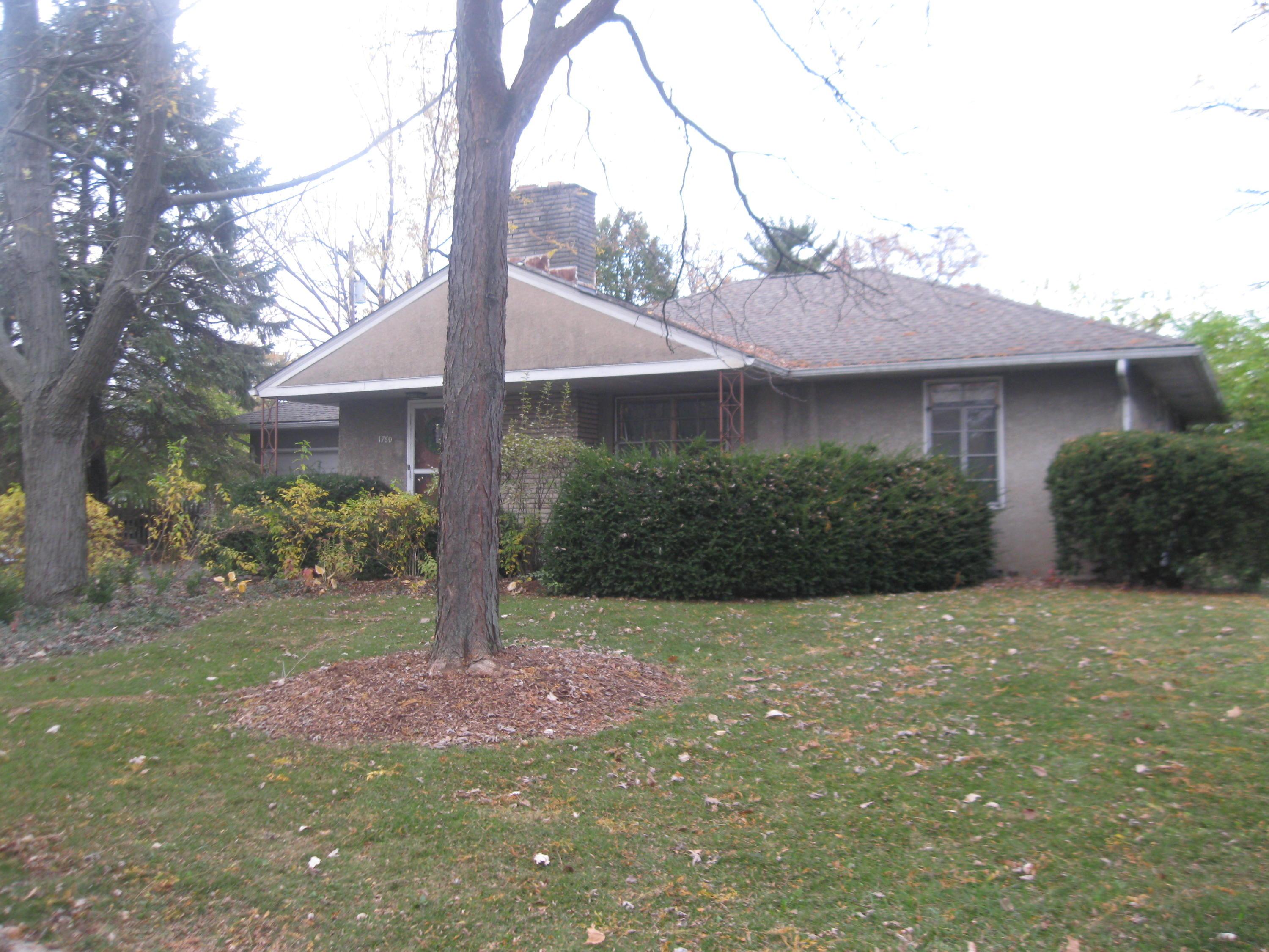 1760 Inchcliff Road Columbus, OH 43221 - Photo 2 of 17