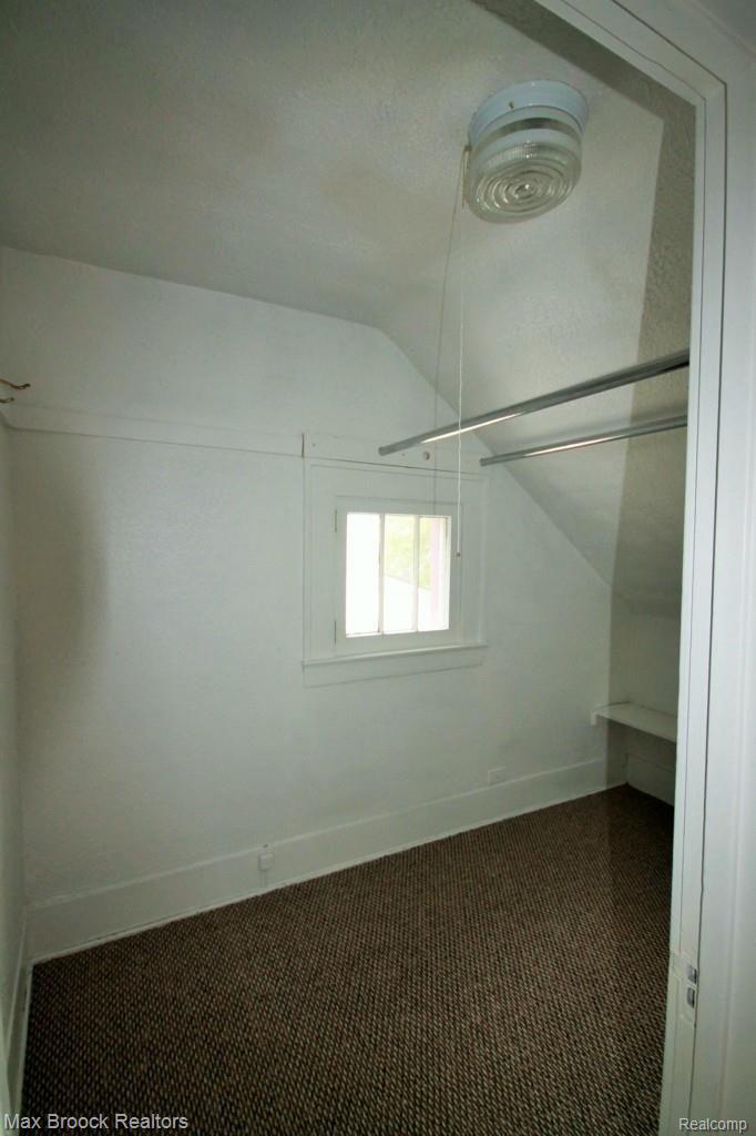 601 Lockwood Road Royal Oak, MI 48067 - Photo 23 of 36 2014-10-13 20.21
