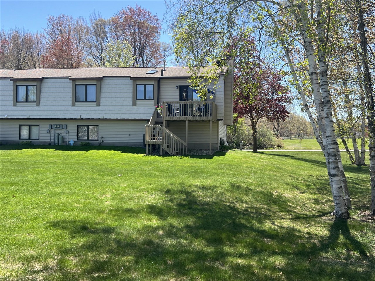 17267 Roosevelt Road Spring Lake, MI 49456 - Photo 24 of 30