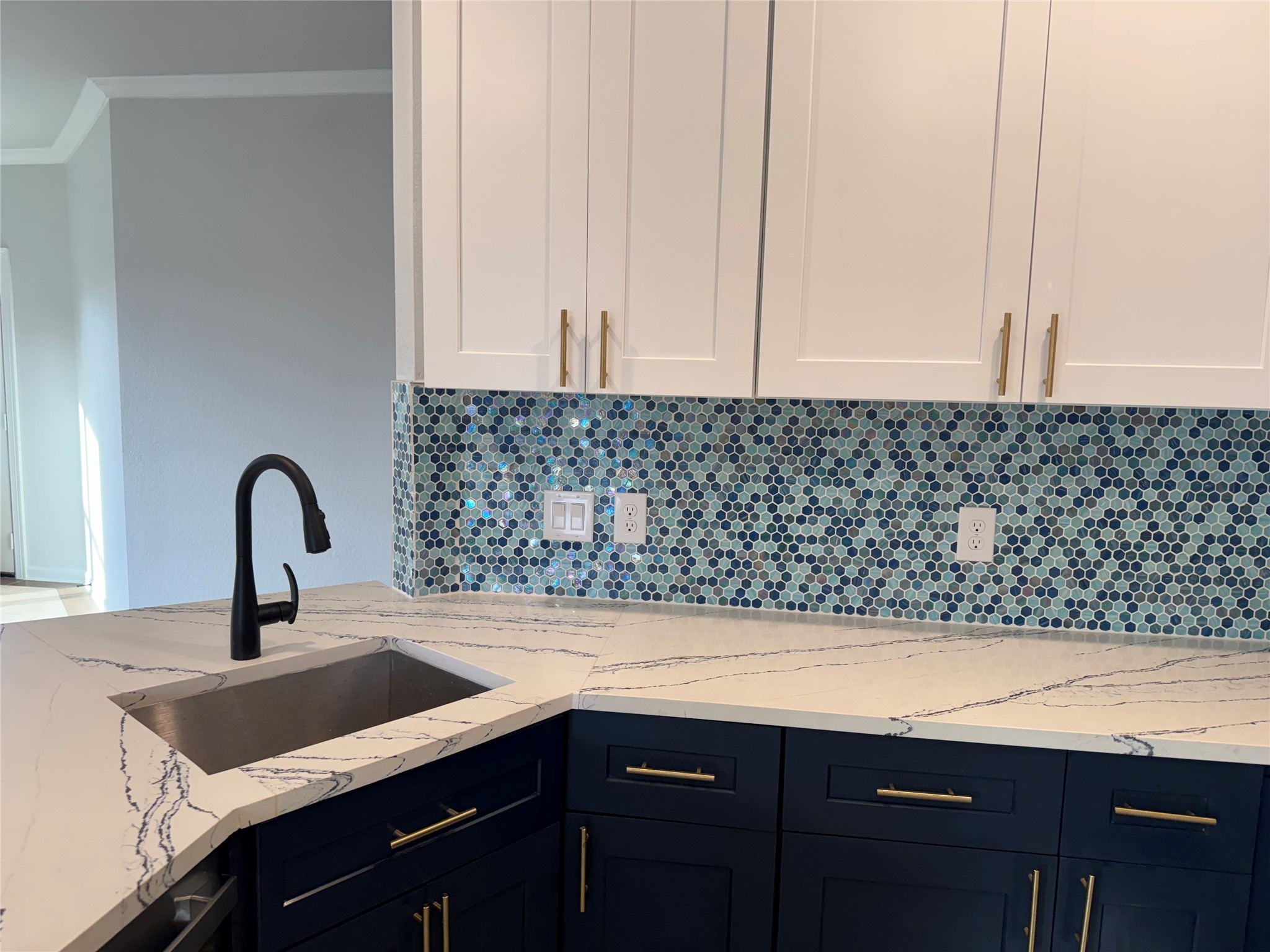 6723 Windhaven Road Liverpool, TX 77577 - Photo 5 of 27 Gallery Image 5