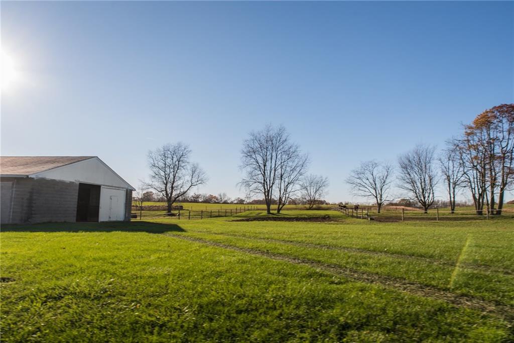 196 Hookstown Grade Road Clinton, PA 15026 - Photo 11 of 21 Gallery Image 11