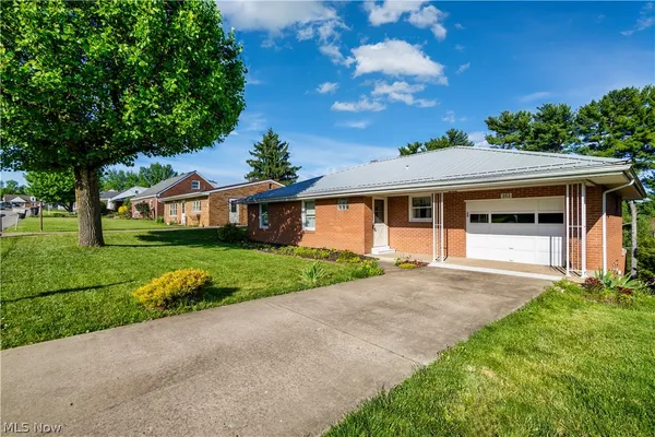 $195,000 | 353 Westwood Drive, Steubenville, OH 43953