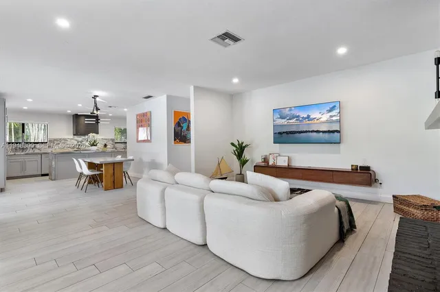 $1,950,000 | 10570 Northeast 3rd Avenue, Miami Shores, FL 33138