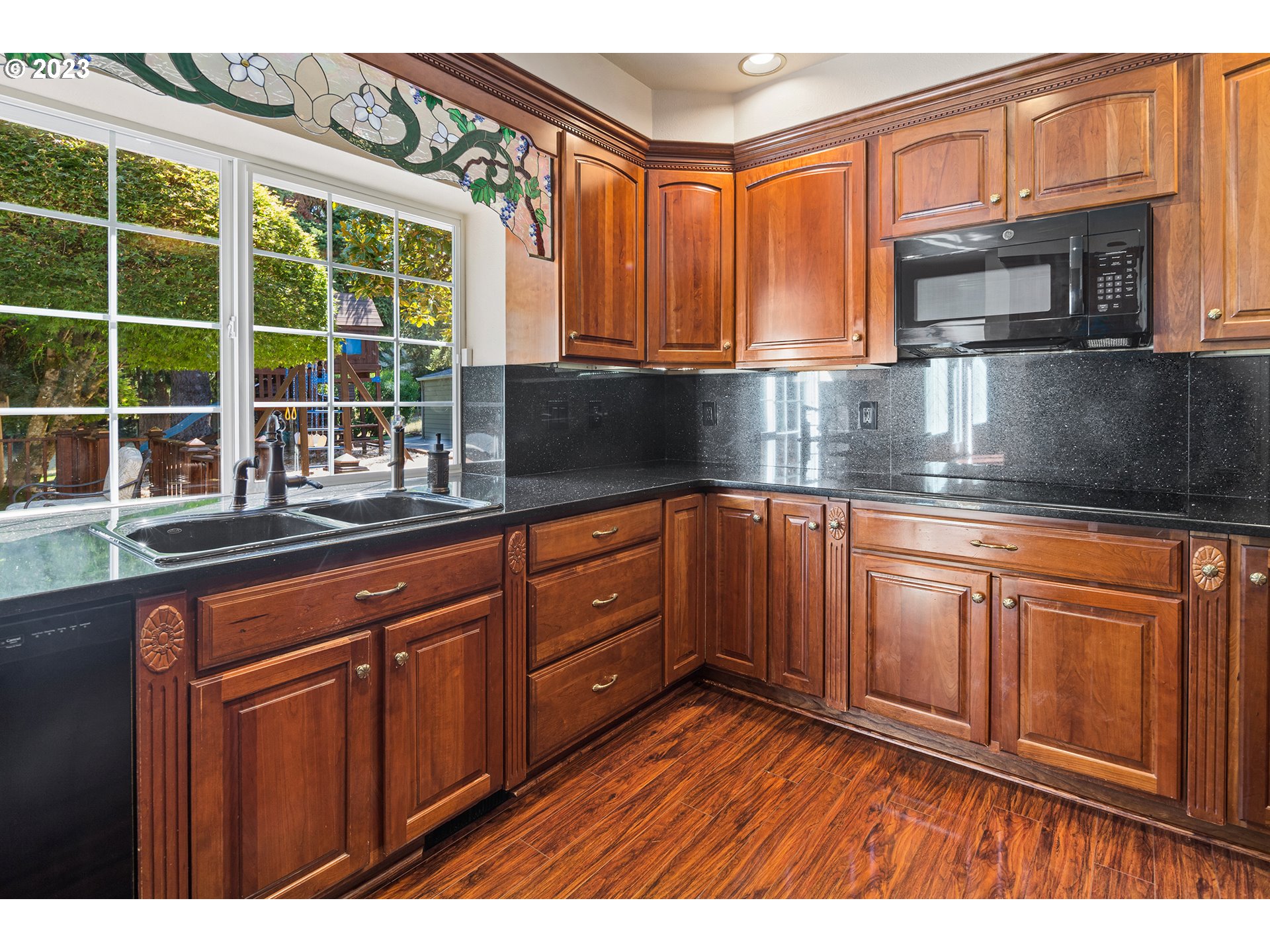 30210 Southeast Davis Road Estacada, OR 97023 - Photo 12 of 48 Kitchen