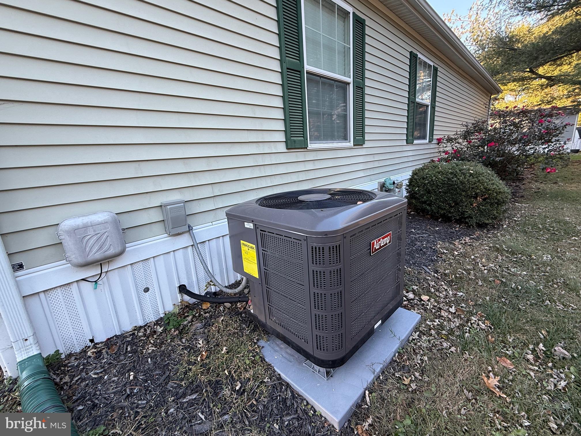 9347 Colonial Mill Drive Delmar, MD 21875 - Photo 29 of 33 a view of a backyard with sitting area