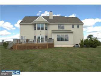 1 Hunters Ridge Drive Pennington, NJ 08534 - Photo 11 of 12 Exterior Back