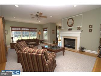 1 Hunters Ridge Drive Pennington, NJ 08534 - Photo 5 of 12 Family Room