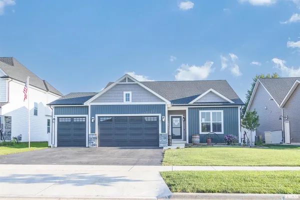 $449,990 | 7 Faiths Way, Bettendorf, IA 52722