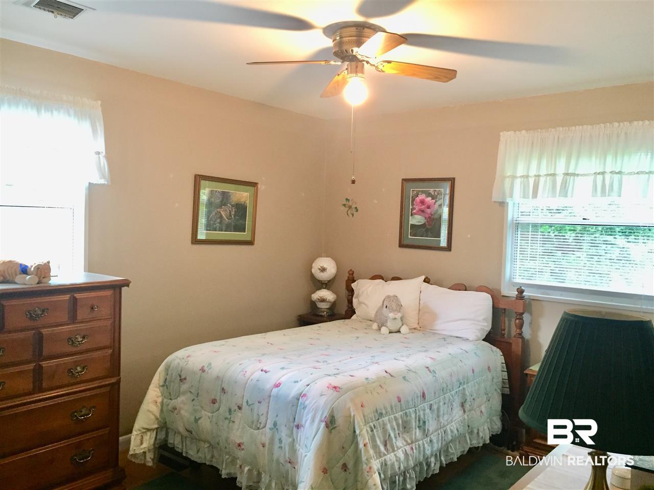 718 Wilshire Road Mobile, AL 36609 - Photo 7 of 17