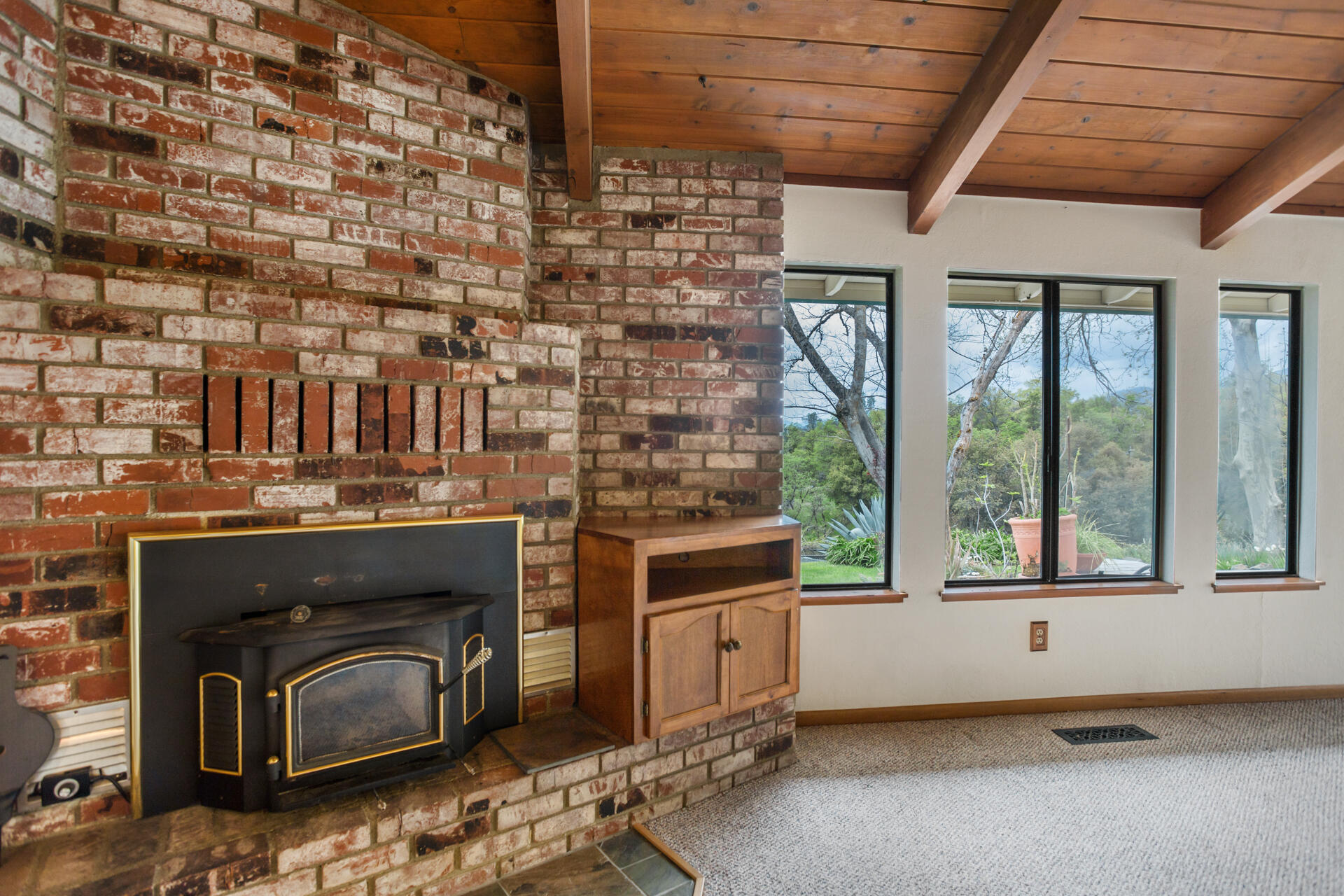 7992 Leaning Pine Road Redding, CA 96001 - Photo 12 of 46 IMG_1260