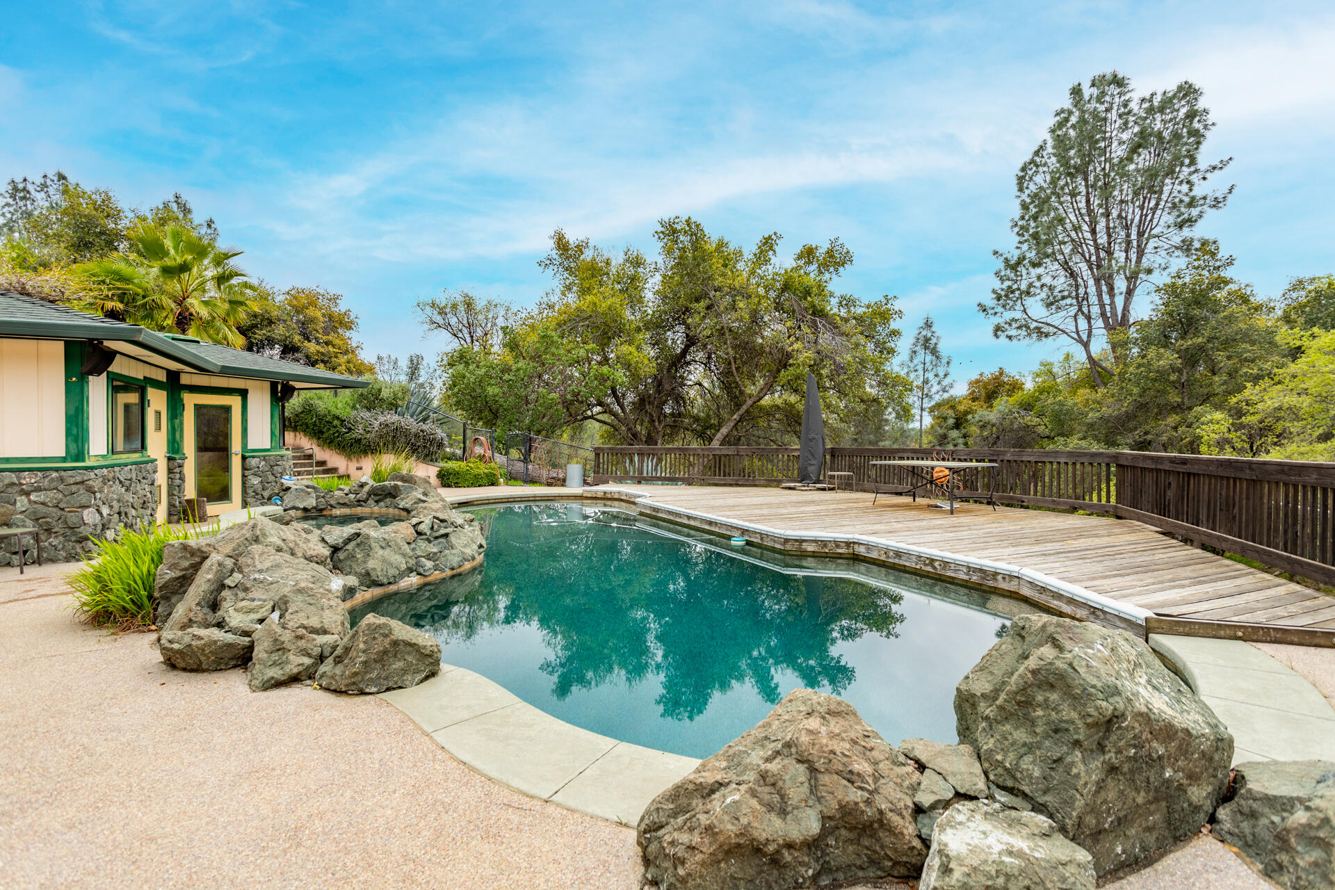 7992 Leaning Pine Road Redding, CA 96001 - Photo 35 of 46 IMG_1237-HDR