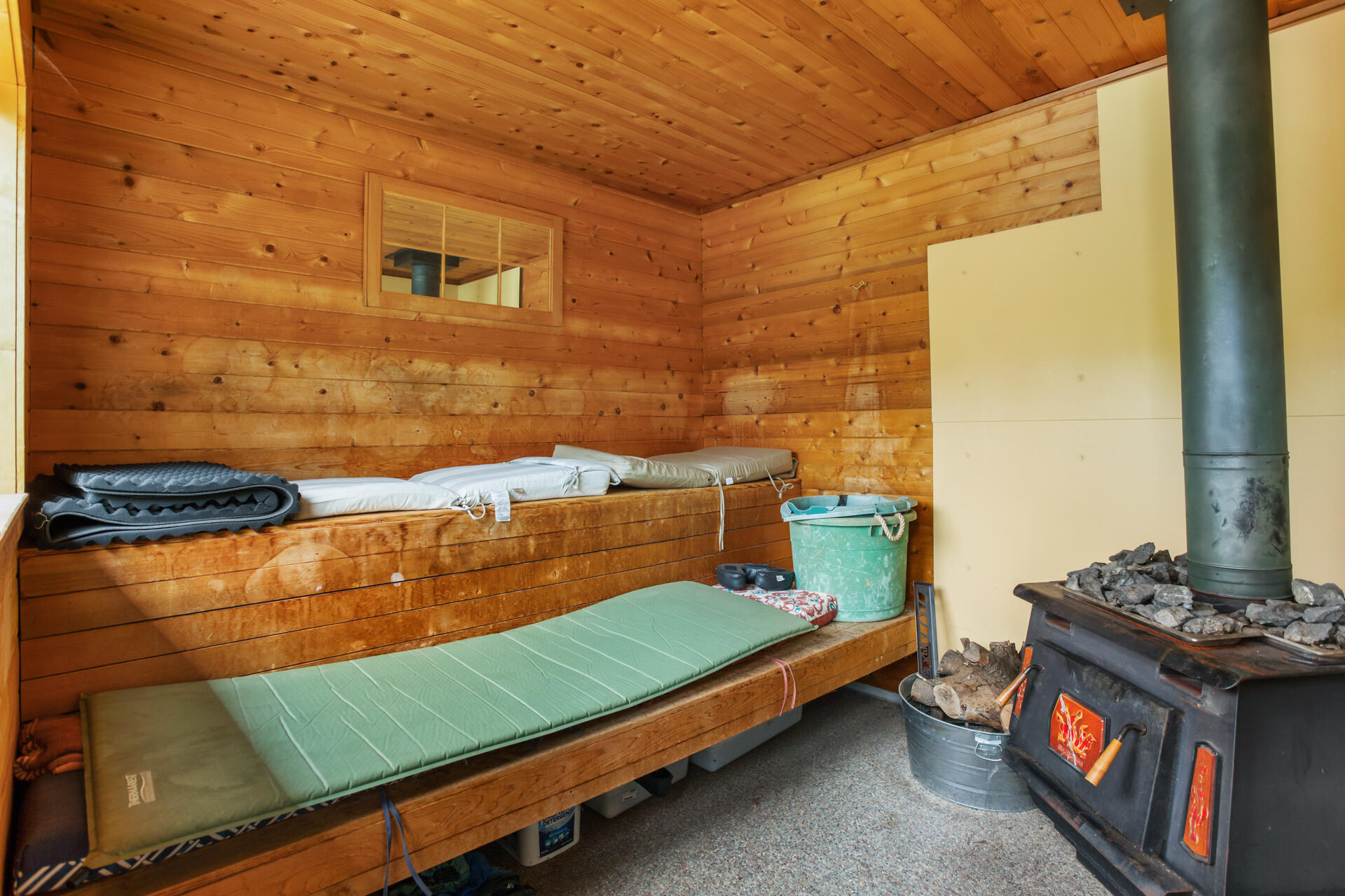 7992 Leaning Pine Road Redding, CA 96001 - Photo 5 of 46 Sauna