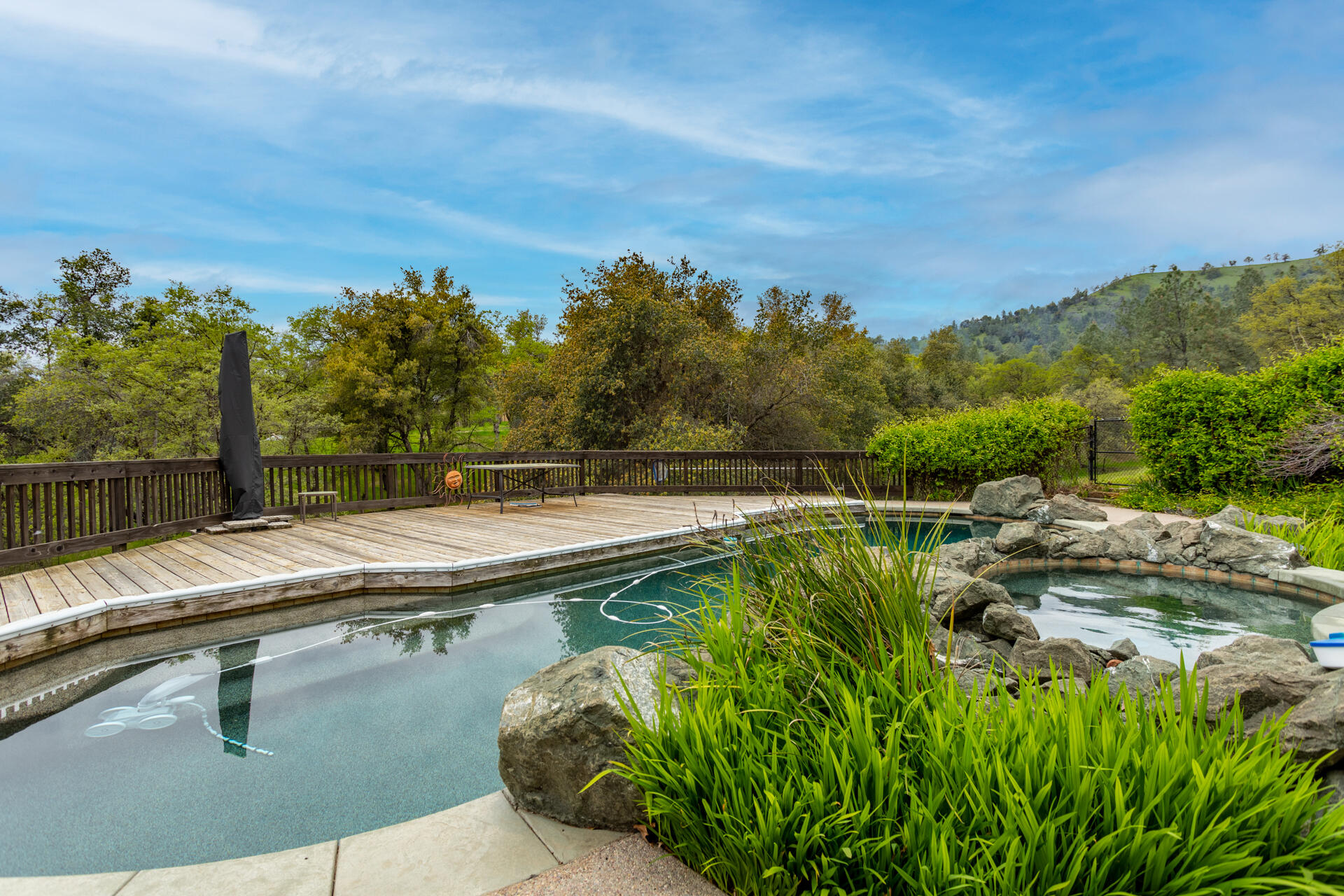 7992 Leaning Pine Road Redding, CA 96001 - Photo 8 of 46 IMG_1247-HDR