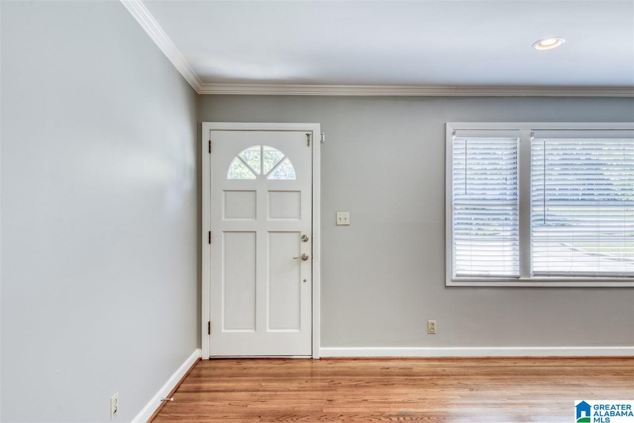 3328 Ridgely Circle Birmingham, AL 35243 - Photo 5 of 25