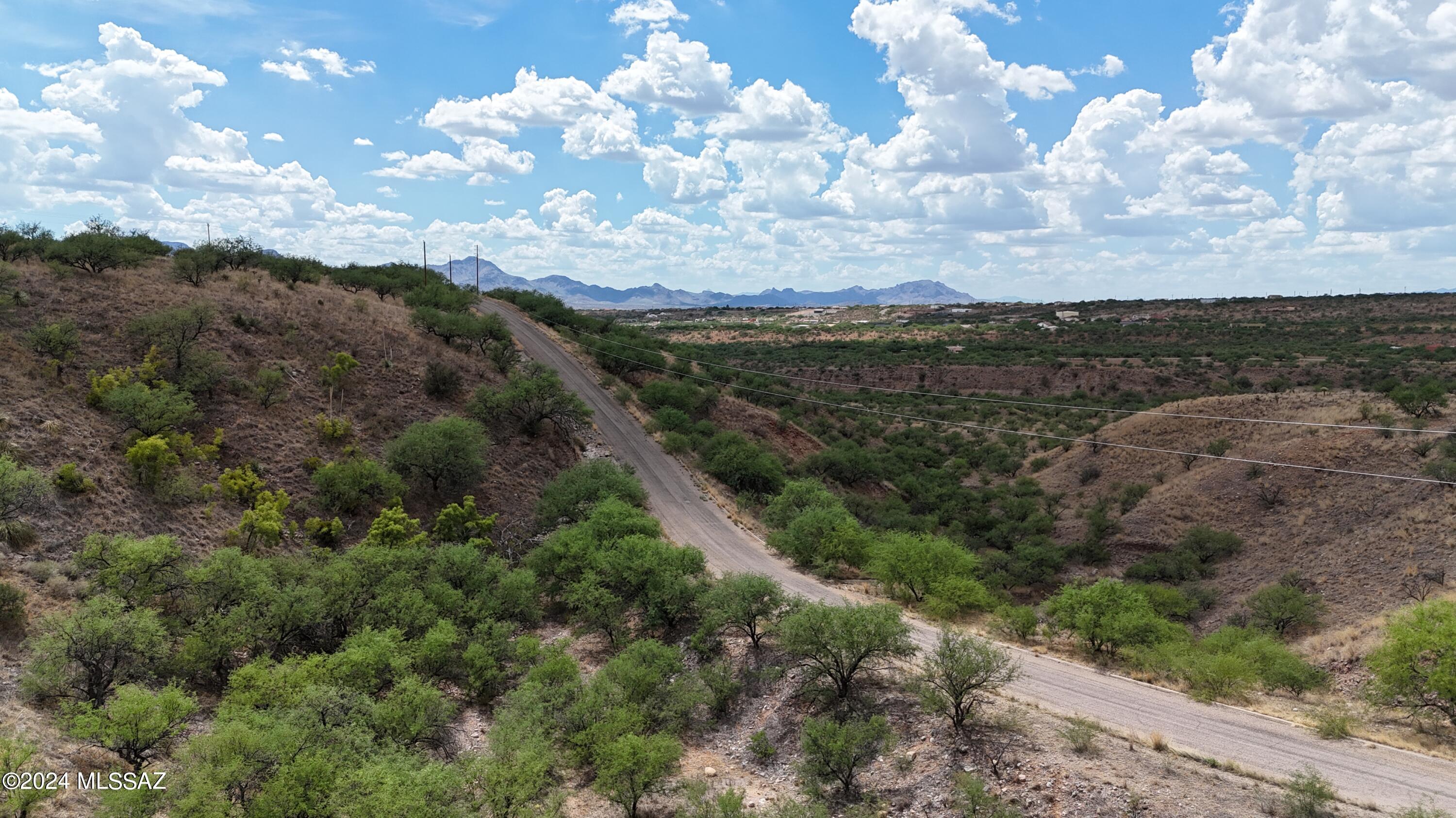 1857 Círculo Tortuga, Unit 61 Rio Rico, AZ 85648 - Photo 4 of 11