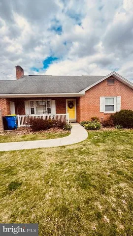 $312,000 | 107 Church Street, Seven Valleys, PA 17360