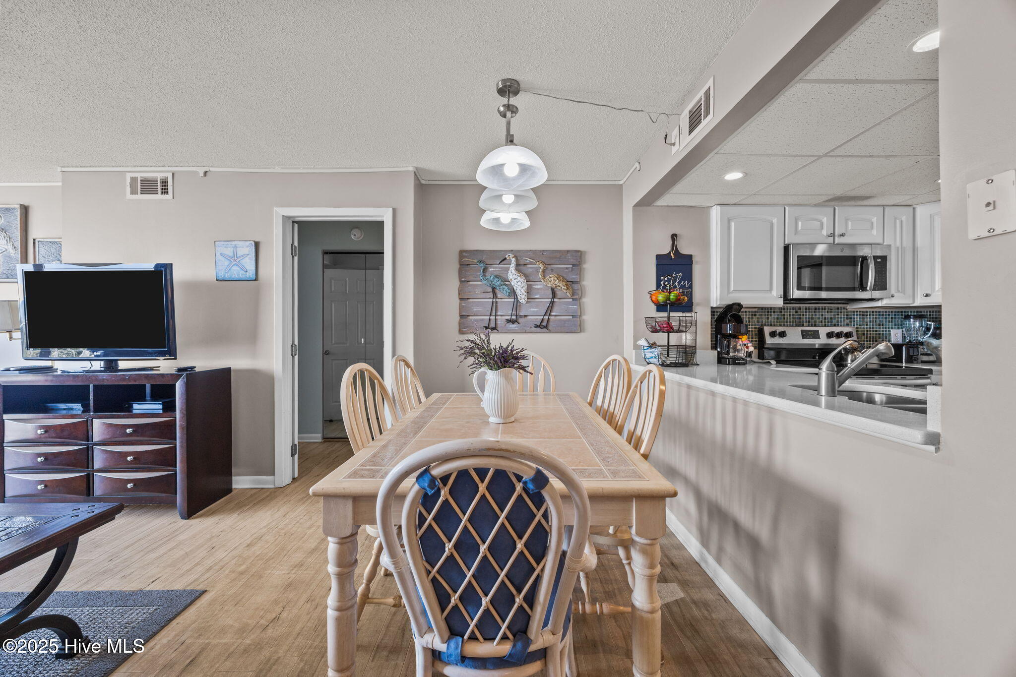 2000 New River Inlet Road, Unit 2206 North Topsail Beach, NC 28460 - Photo 13 of 58 32-web-or-mls-IMG_3611