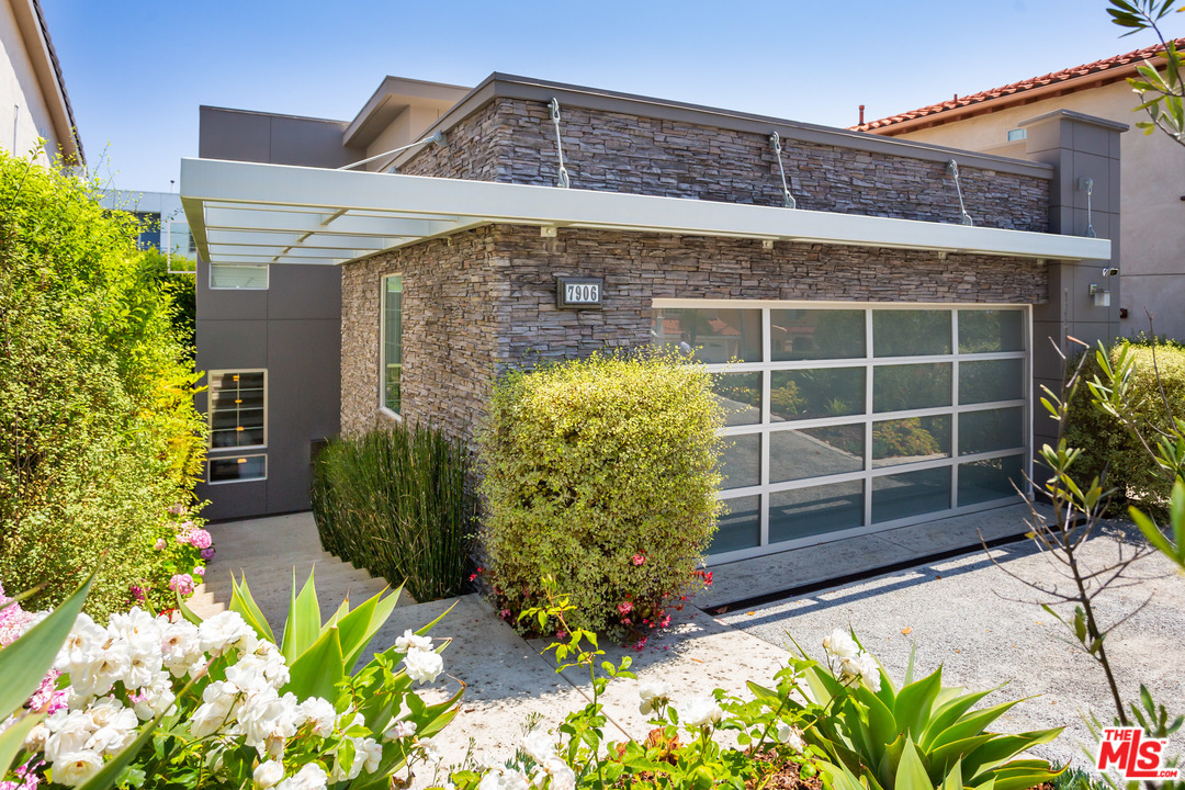 7906 West 83rd Street Playa del Rey, CA 90293 - Photo 1 of 37 Gallery Image 1