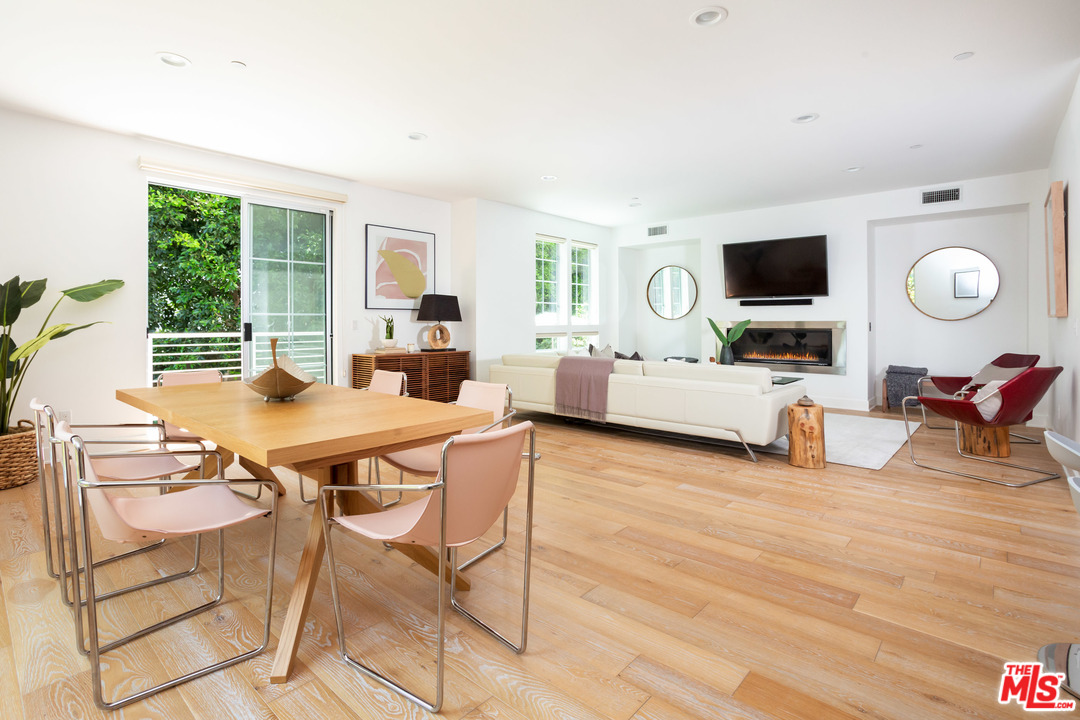 7906 West 83rd Street Playa del Rey, CA 90293 - Photo 3 of 37 Gallery Image 3