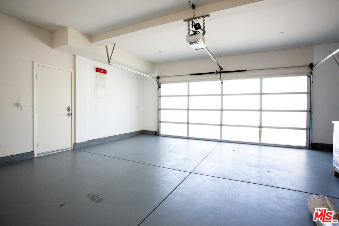 7906 West 83rd Street Playa del Rey, CA 90293 - Photo 33 of 37 Gallery Image 33
