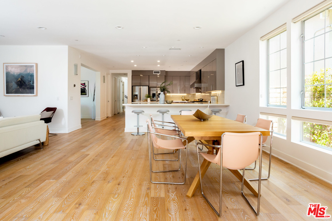7906 West 83rd Street Playa del Rey, CA 90293 - Photo 5 of 37 Gallery Image 5