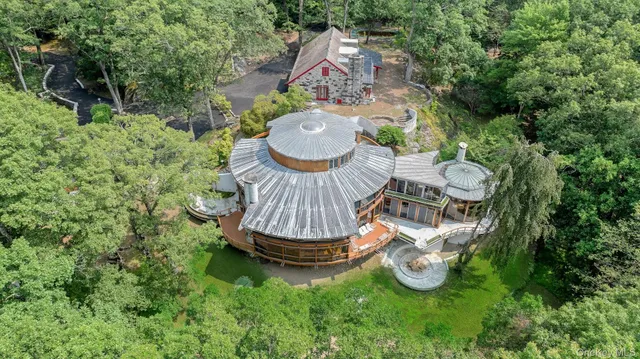 an aerial view of multiple house