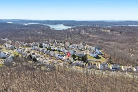 $775,000 | 654 Skyline Drive, Lake Hopatcong, NJ 07849