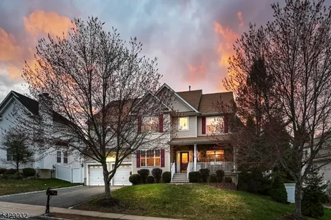 $775,000 | 654 Skyline Drive, Lake Hopatcong, NJ 07849