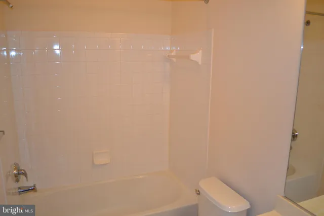 $589,000 | 16456 Kenneweg Court, Woodbridge, VA 22191