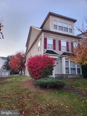 $589,000 | 16456 Kenneweg Court, Woodbridge, VA 22191